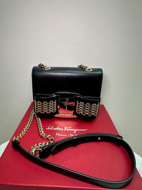 Salvatore Ferragamo Vara Ribbon Chain Shoulder Bag