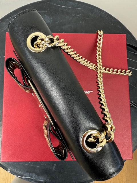 Salvatore Ferragamo Vara Ribbon Chain Shoulder Bag