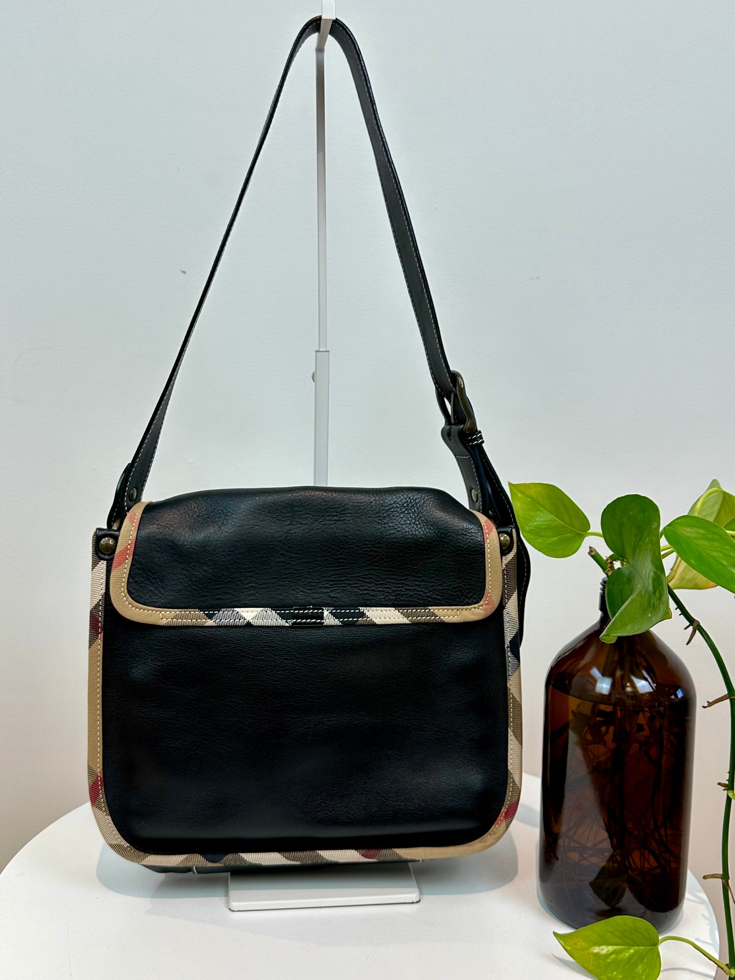 Vintage Burberry shoulder bag